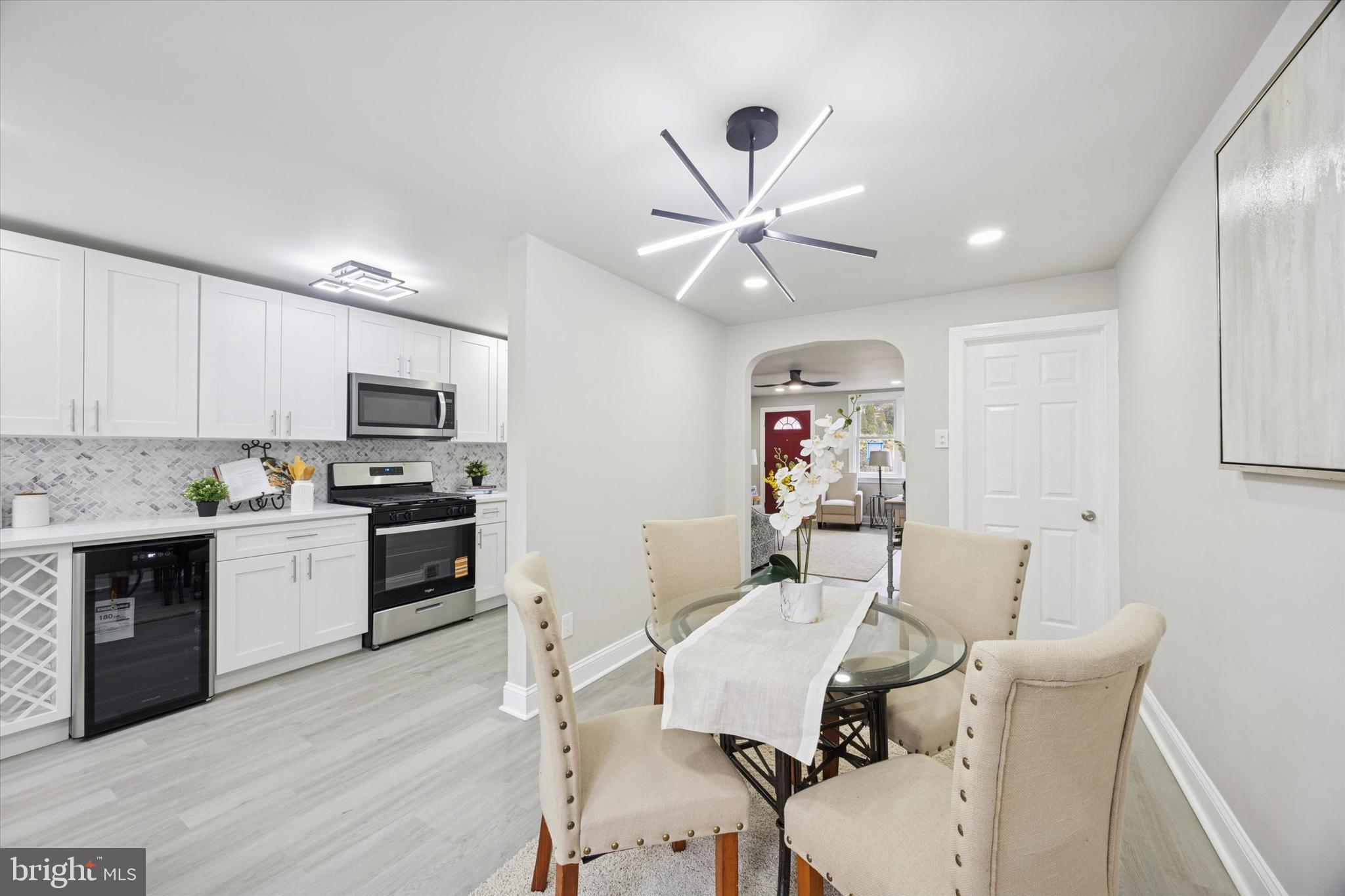 CLIFTON HEIGHTS - Residential