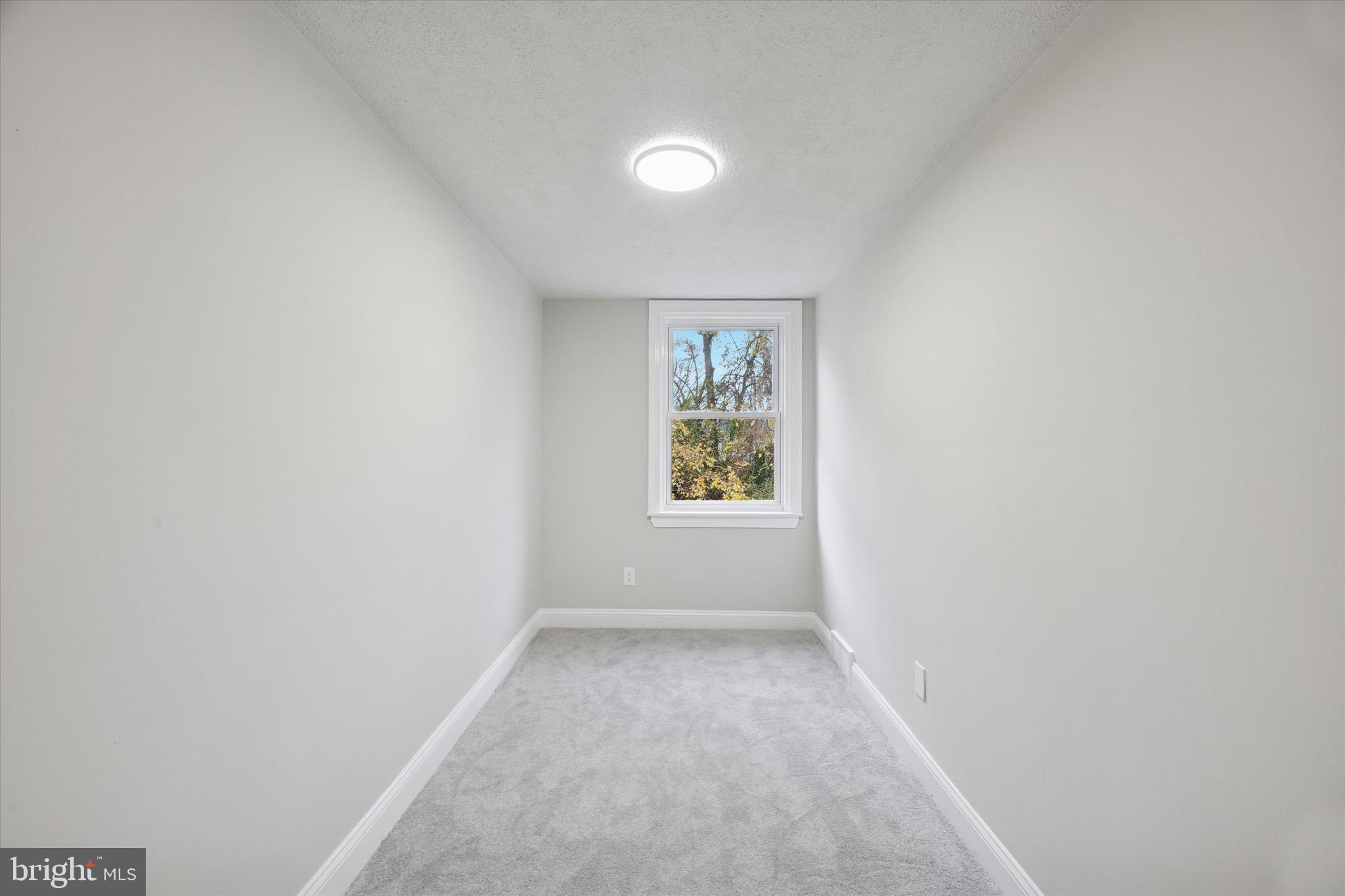 CLIFTON HEIGHTS - Residential