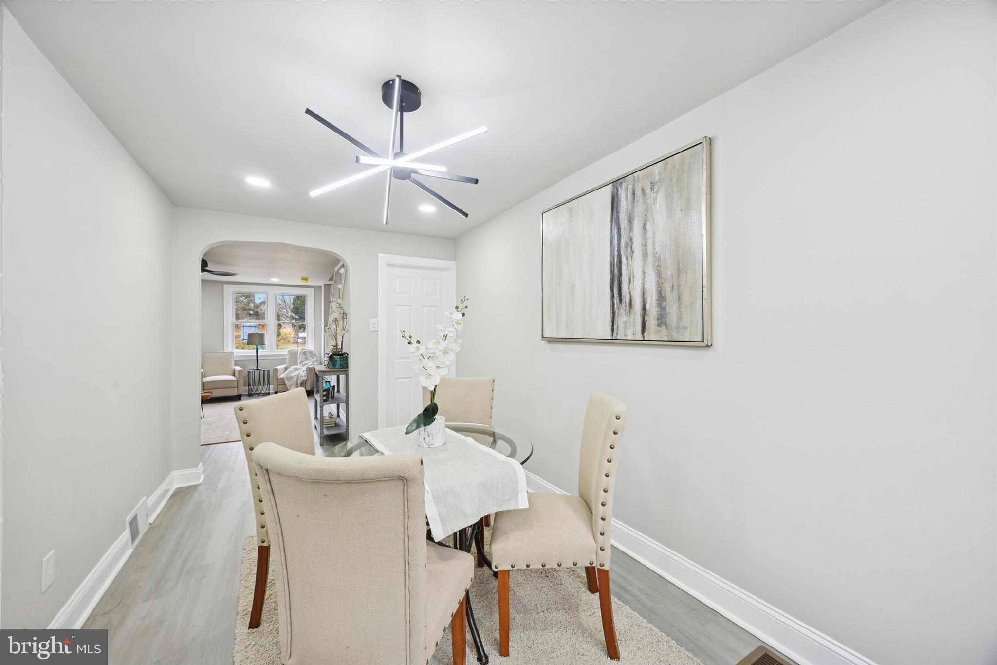 CLIFTON HEIGHTS - Residential