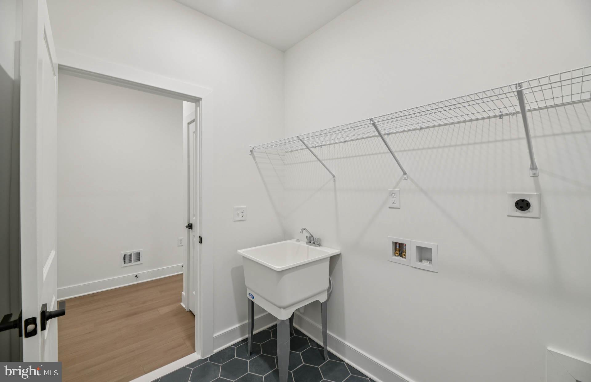 HEATHCOTE VILLAGE - Residential