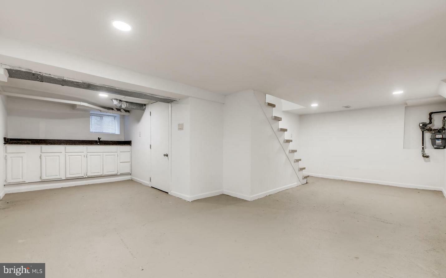 EAST VIEW - Residential