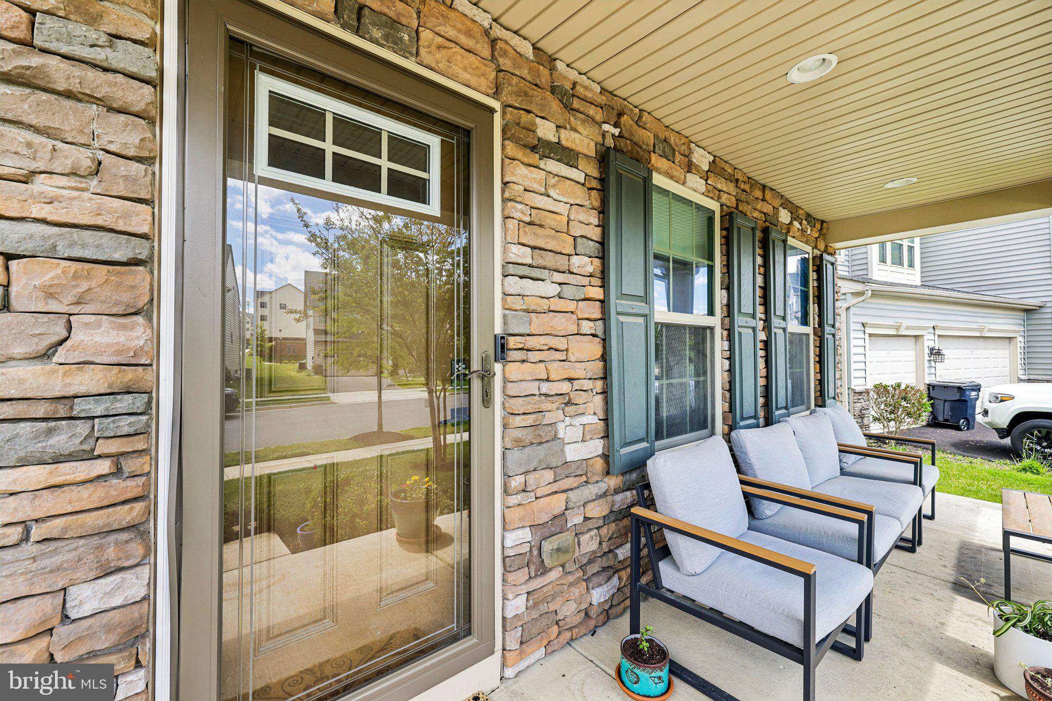 OAKDALE VILLAGE - Residential