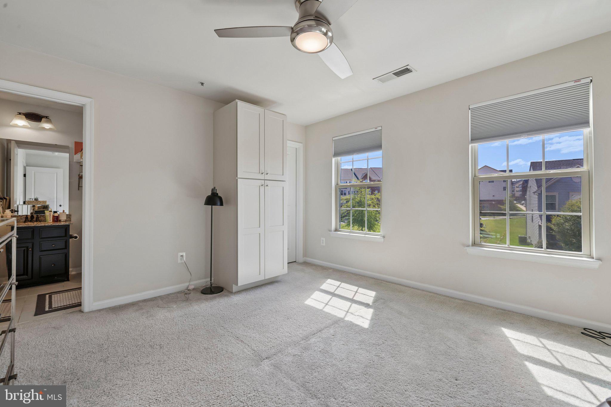 OAKDALE VILLAGE - Residential