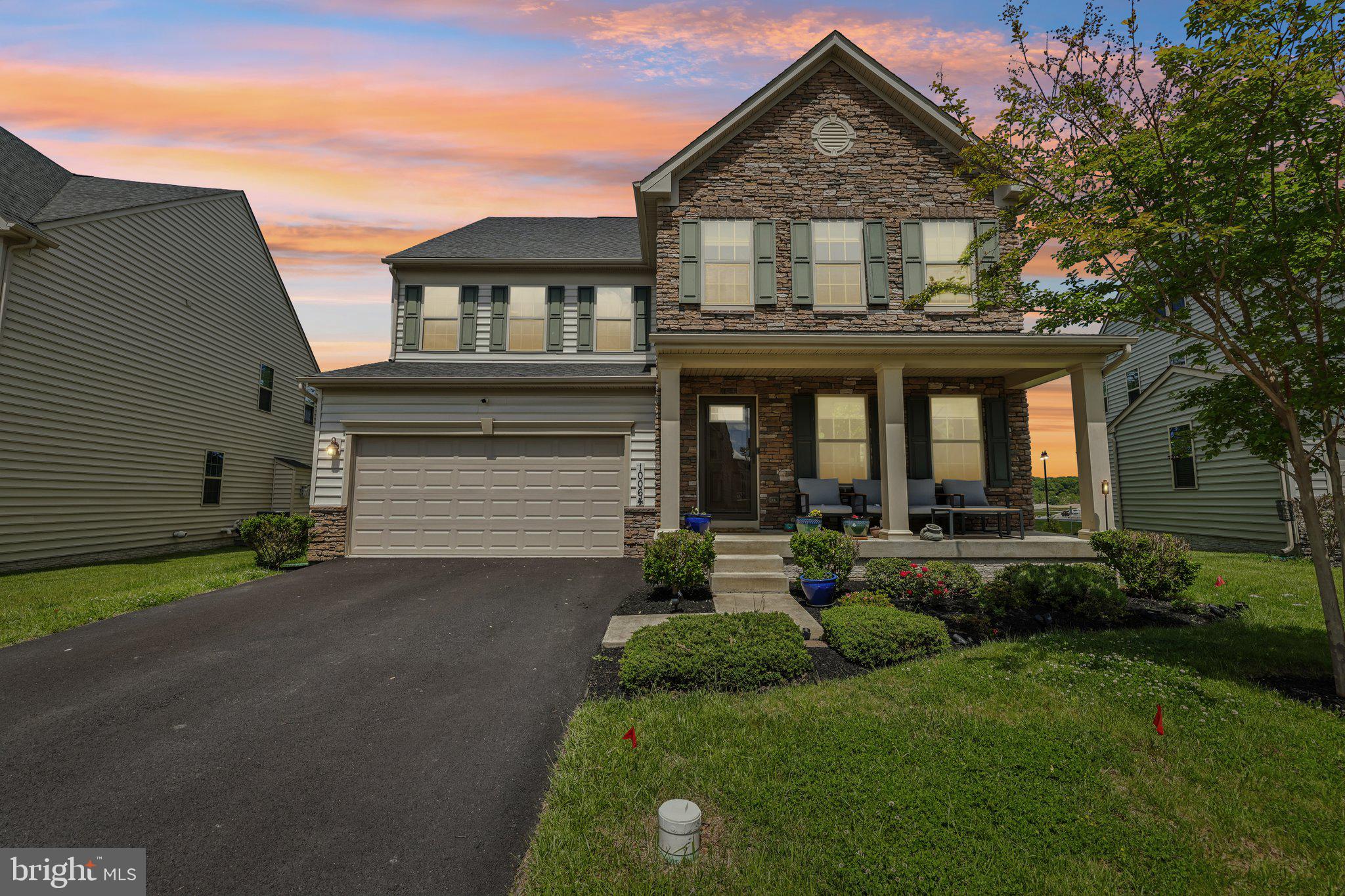OAKDALE VILLAGE - Residential