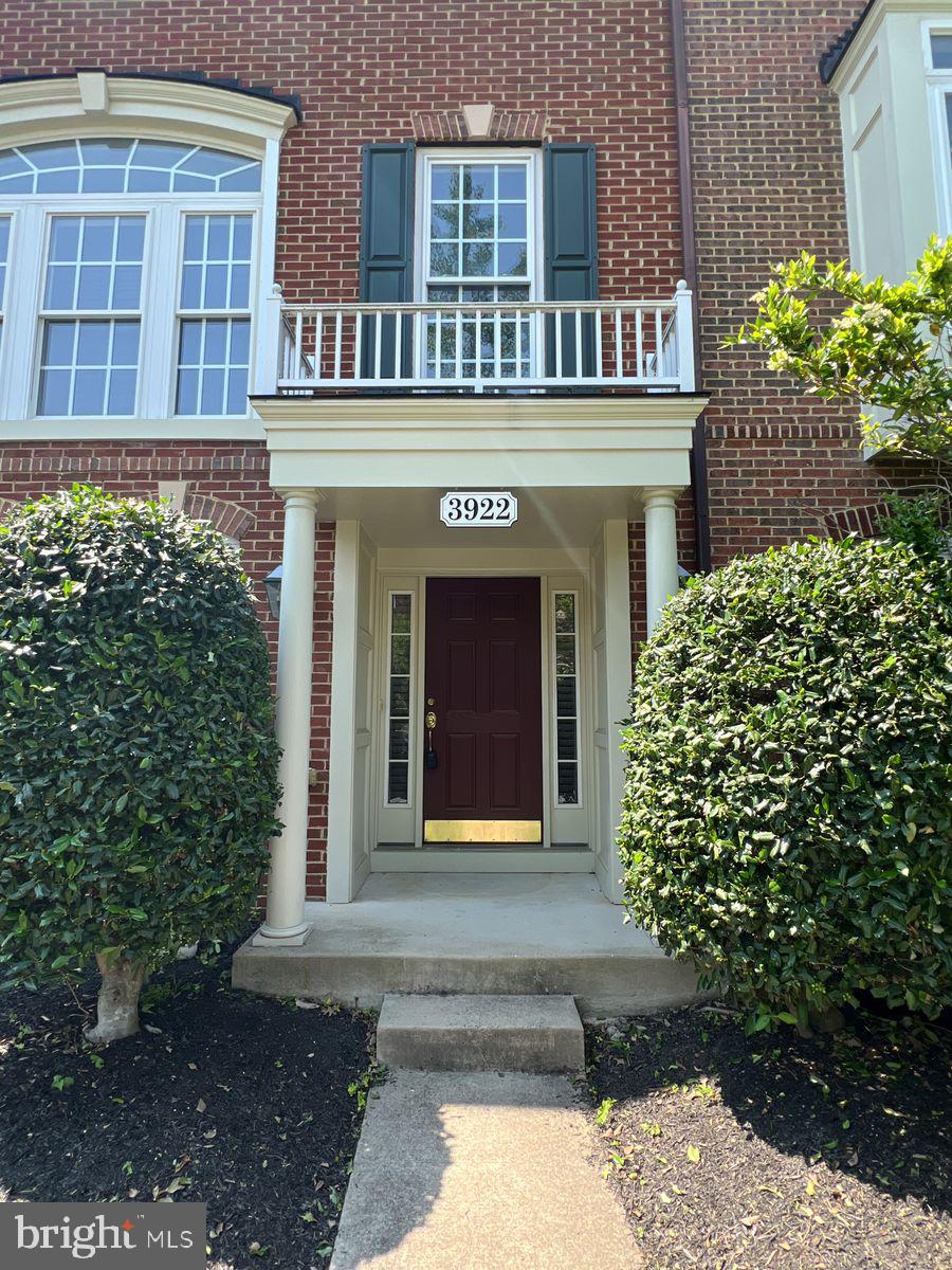 3922 SHAWFIELD LANE