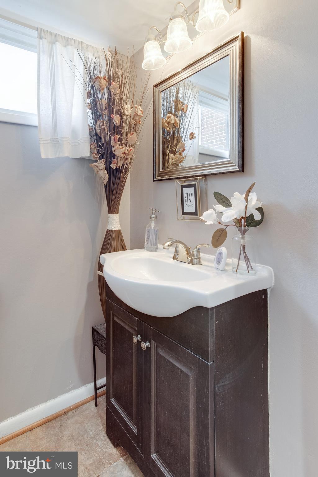 LYNNE ACRES - Residential