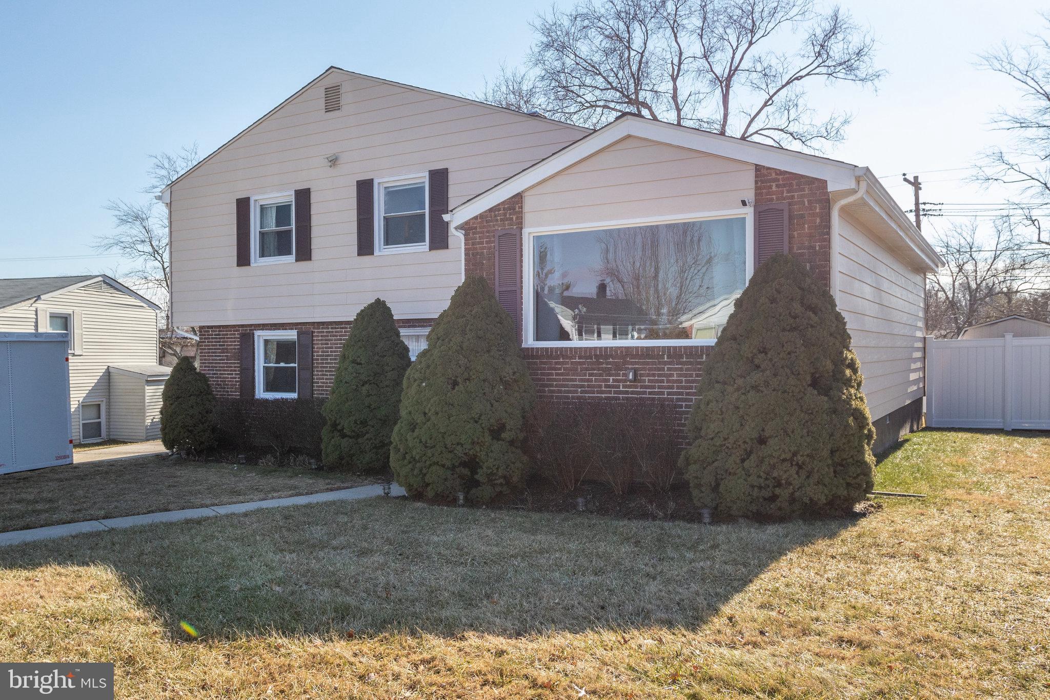 LYNNE ACRES - Residential