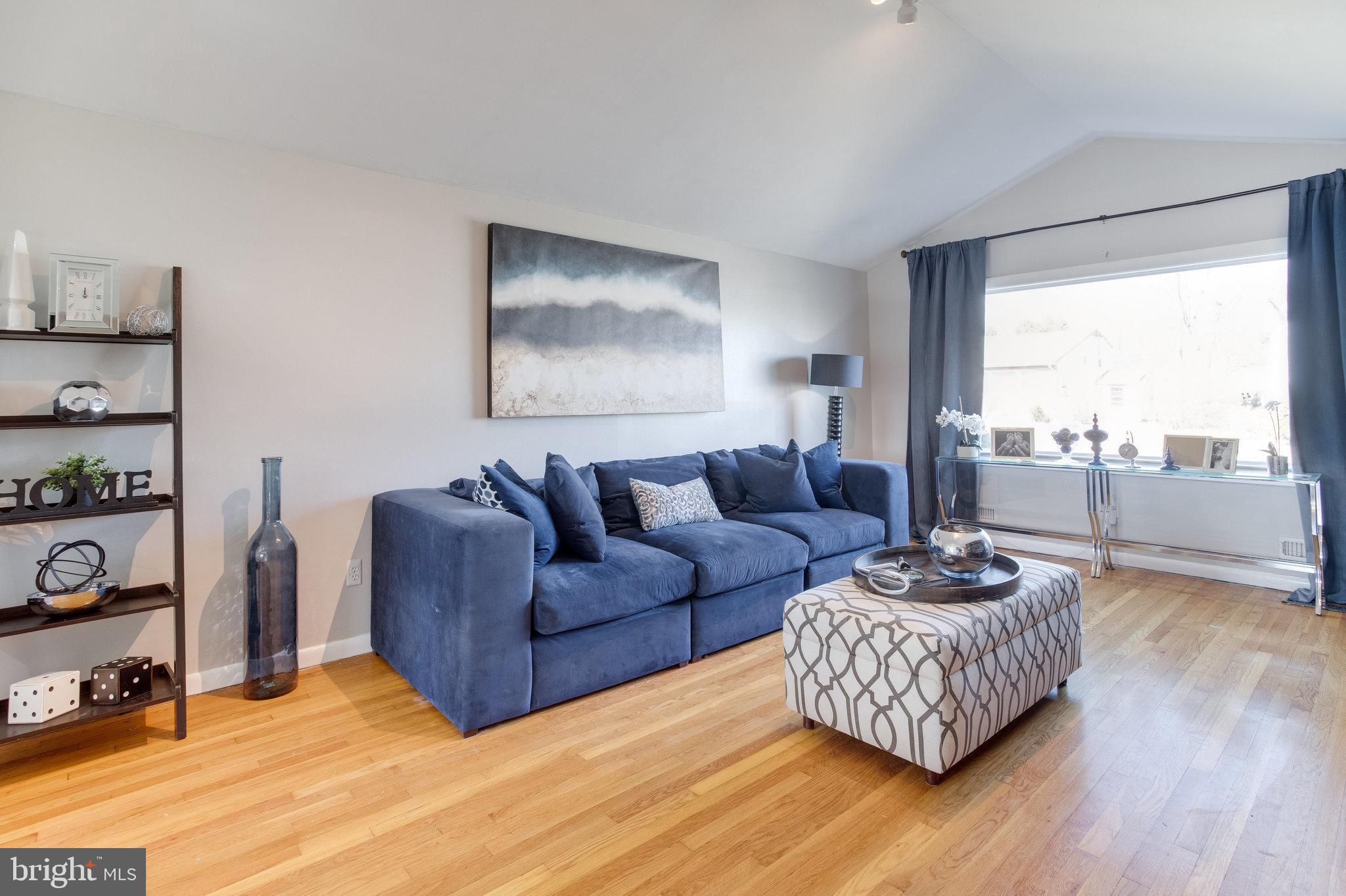 LYNNE ACRES - Residential