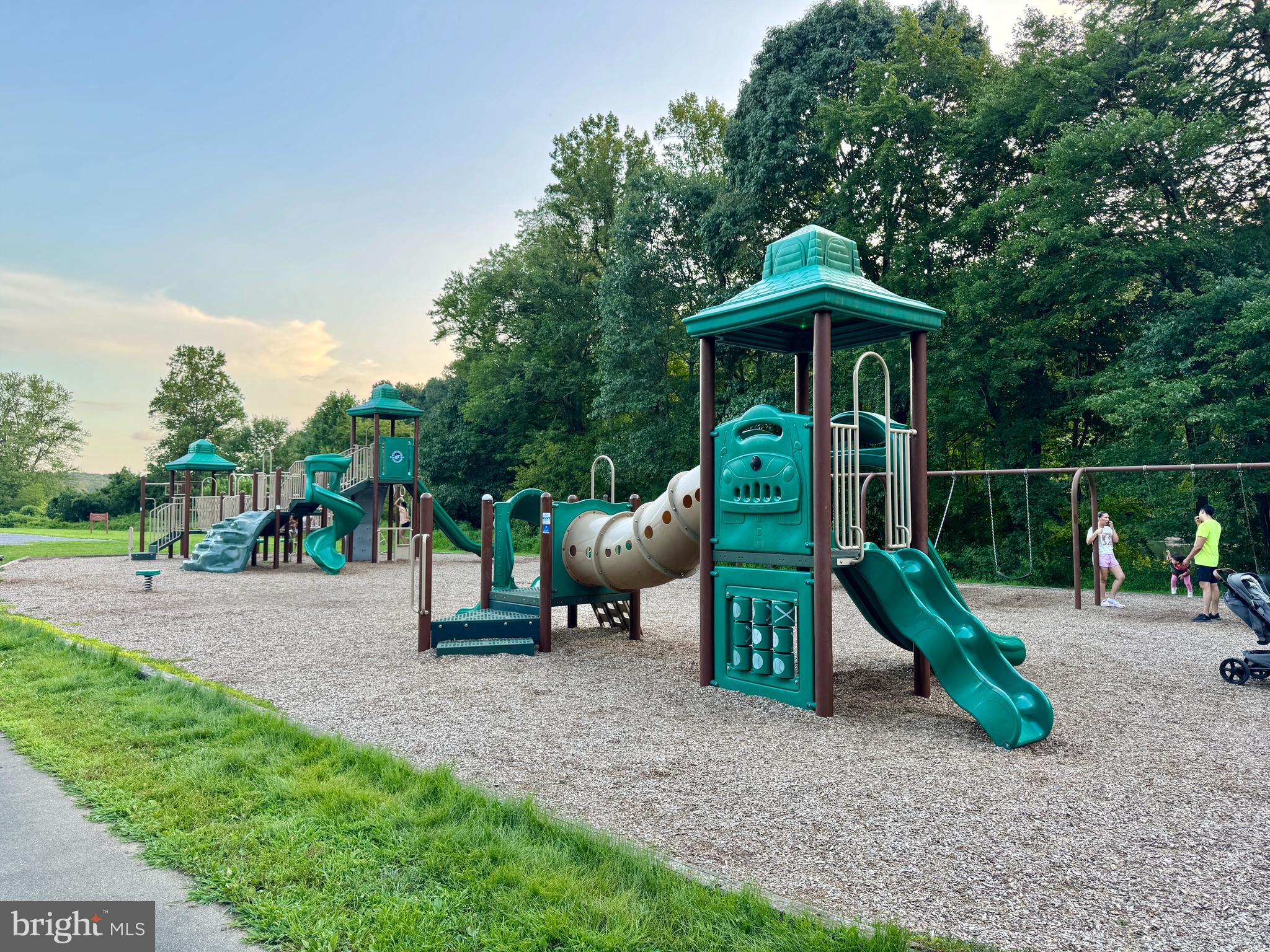 WOODGLENN ESTATES - Residential