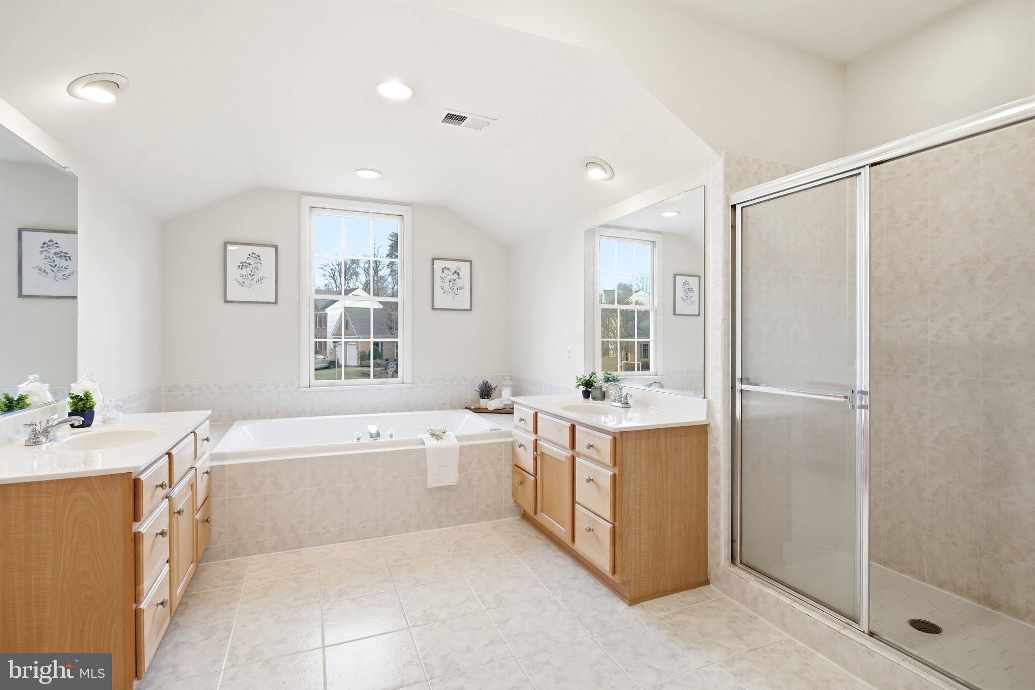 WOODGLENN ESTATES - Residential