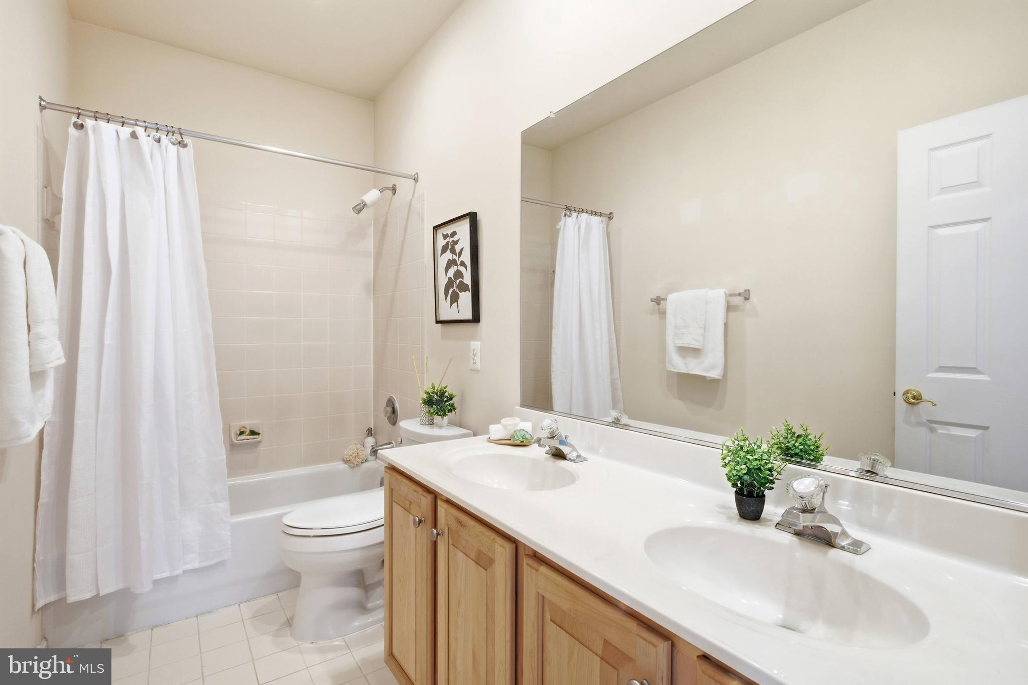 WOODGLENN ESTATES - Residential