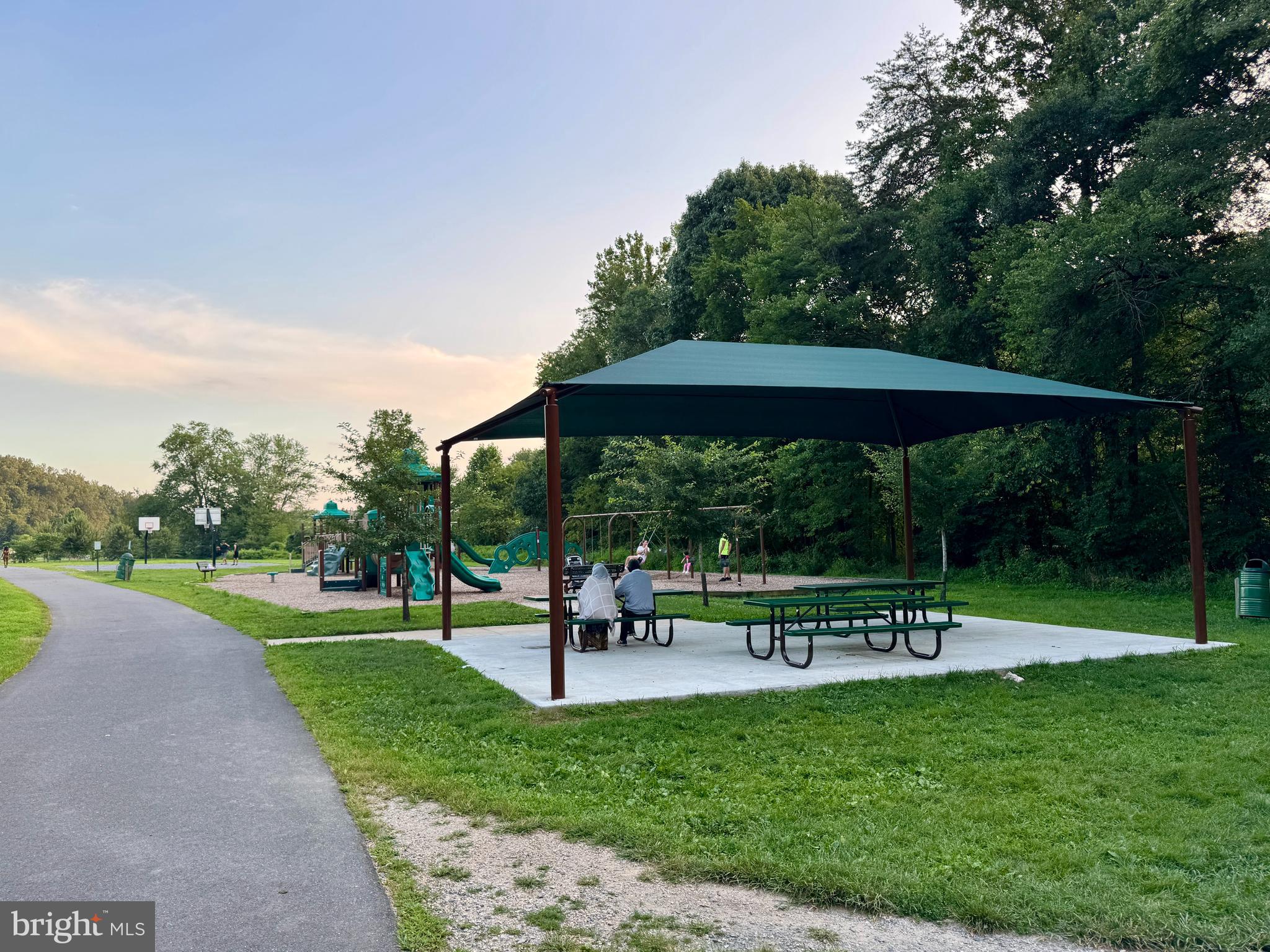 WOODGLENN ESTATES - Residential