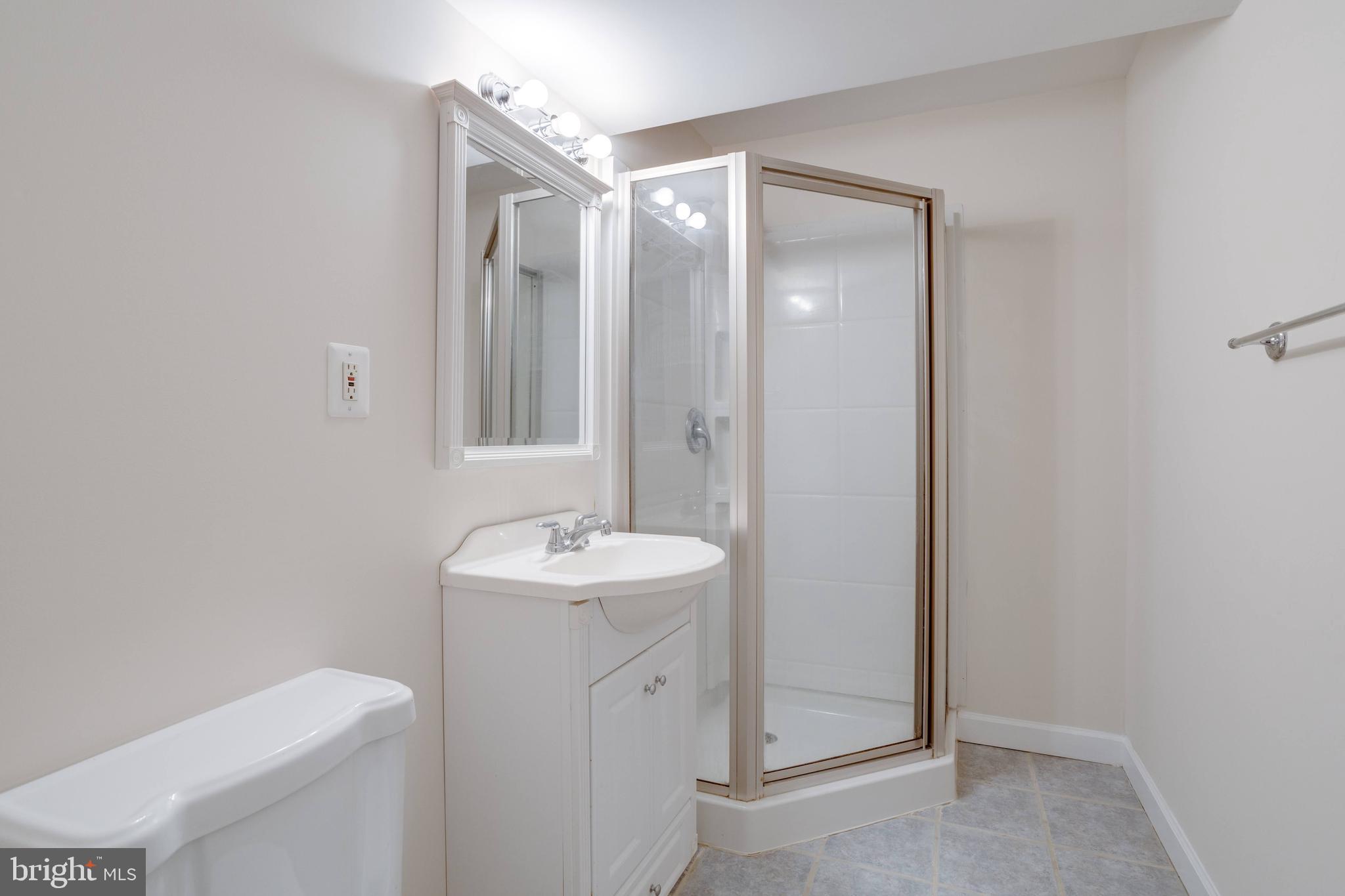 WOODGLENN ESTATES - Residential