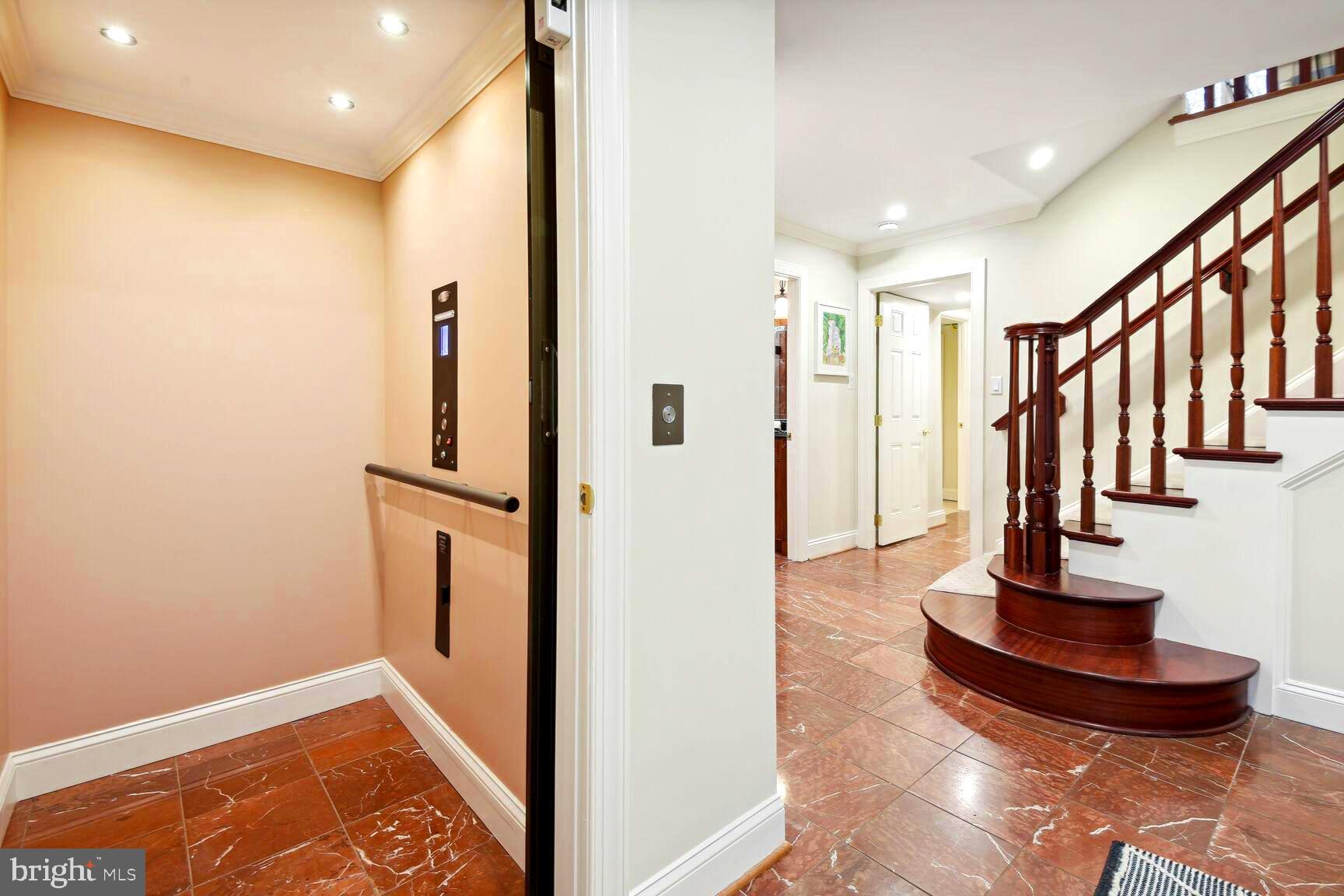 TILDEN WOODS - Residential