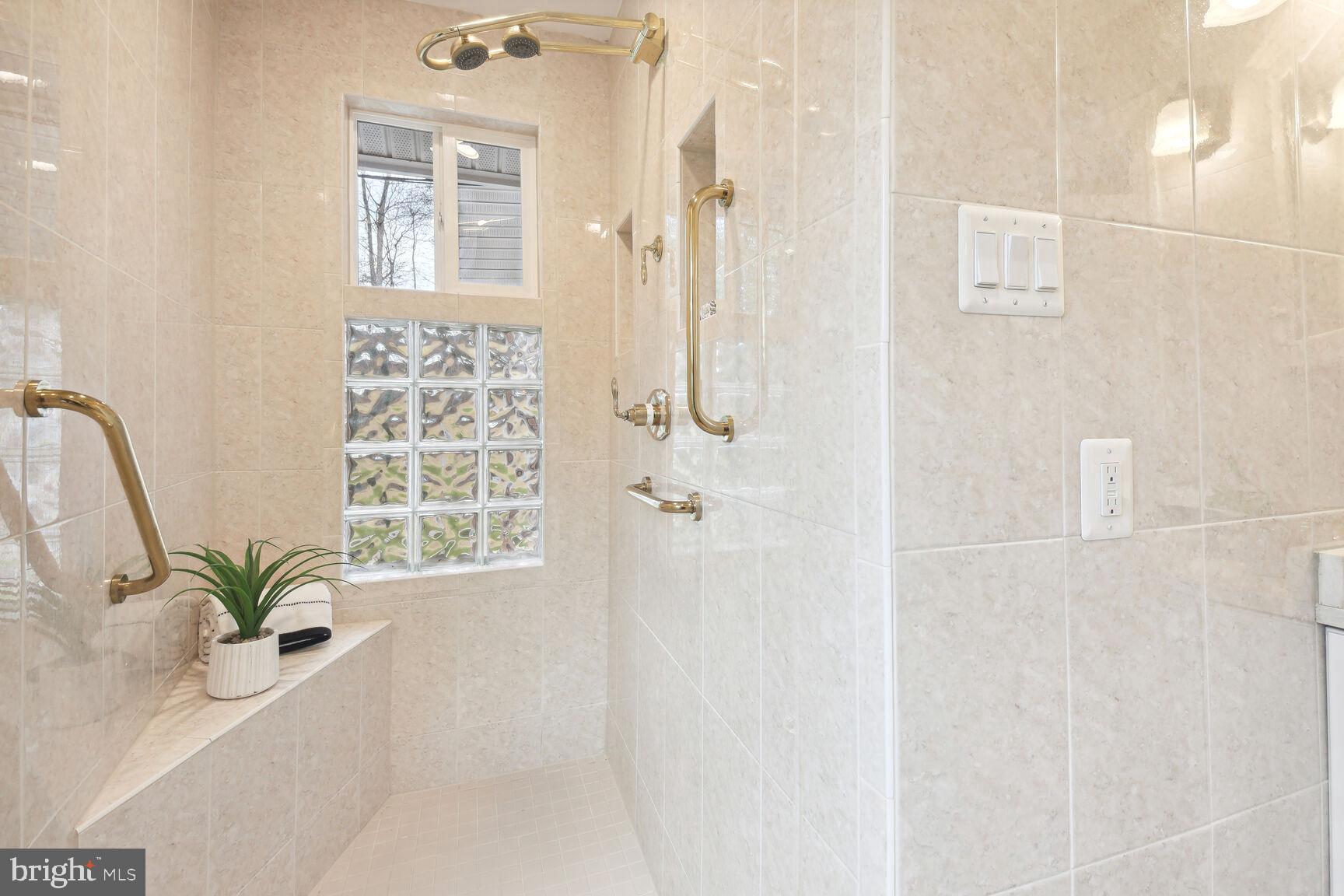 TILDEN WOODS - Residential