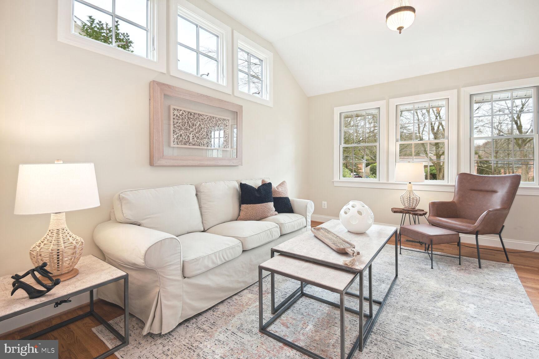 TILDEN WOODS - Residential