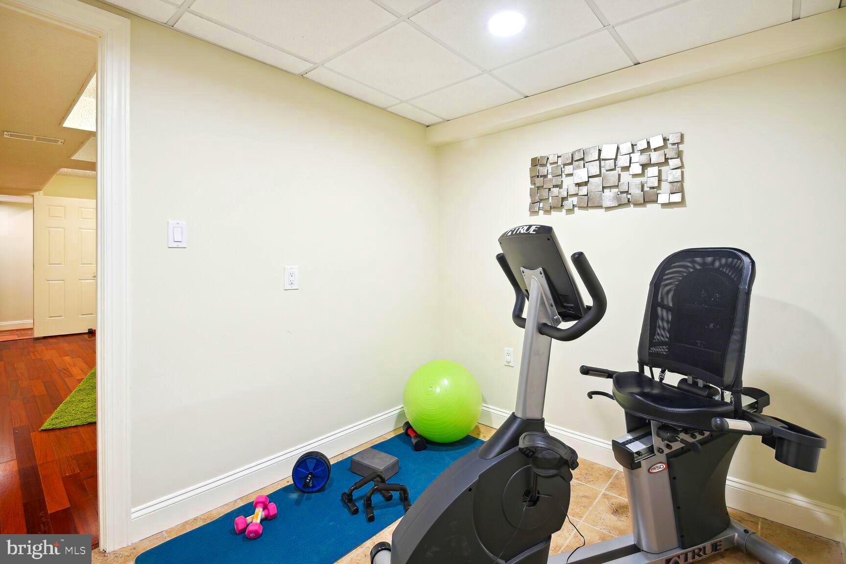 TILDEN WOODS - Residential