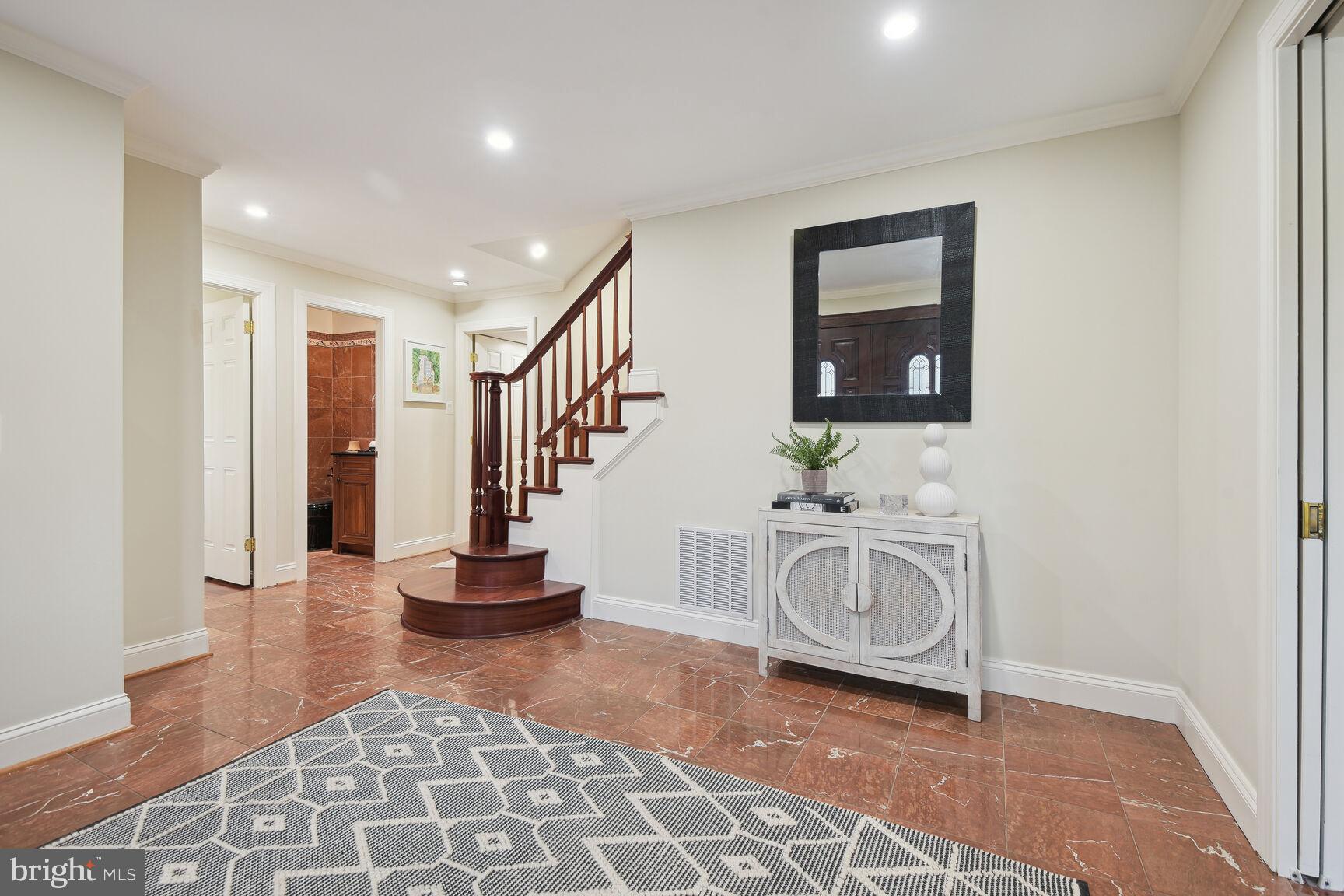 TILDEN WOODS - Residential