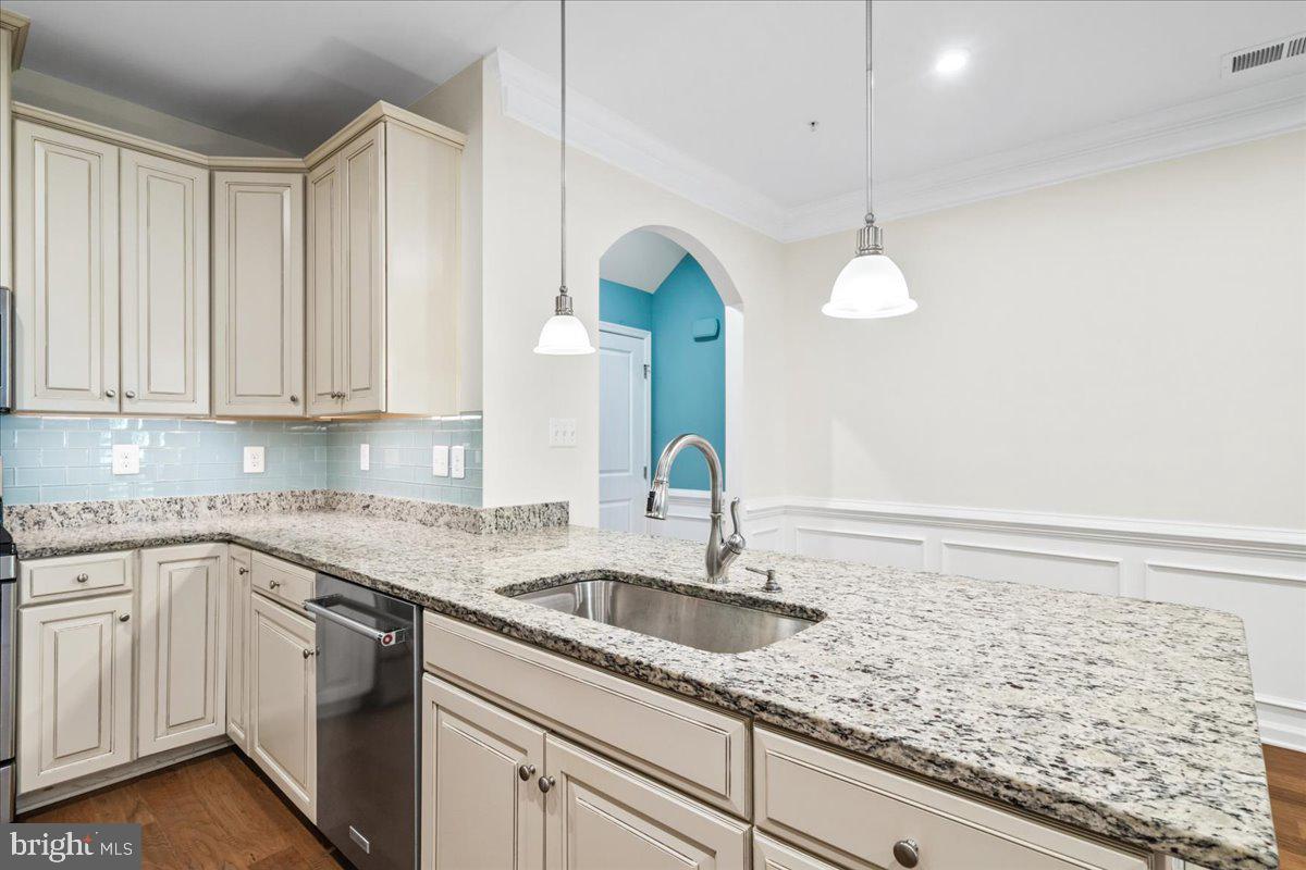 BALLENGER RUN - Residential Lease