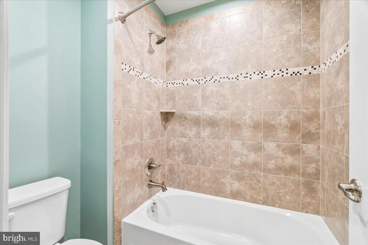 BALLENGER RUN - Residential Lease