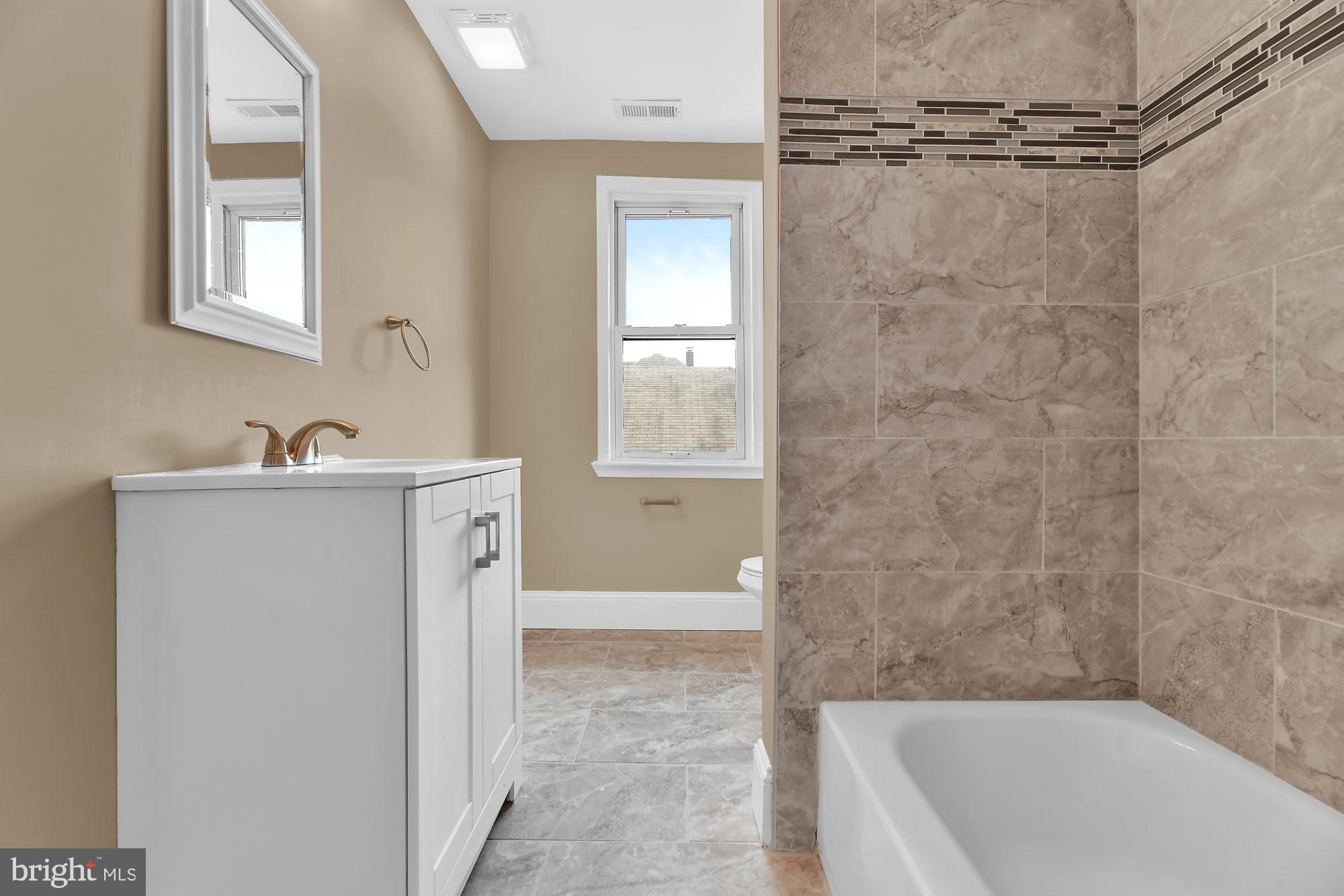 HAMILTON HEIGHTS - Residential