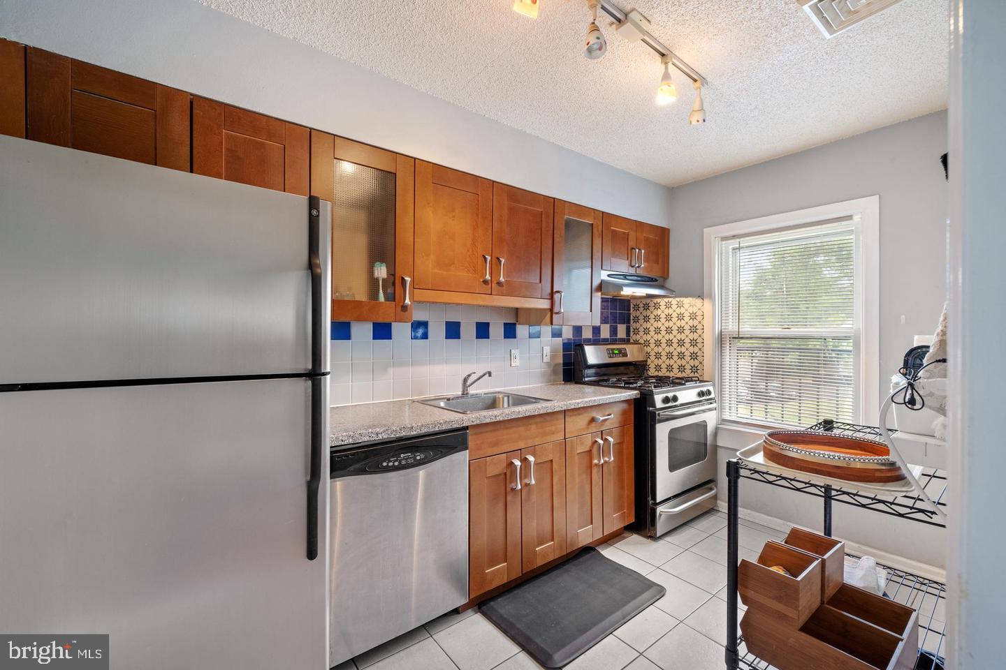 102 CHERRY PARKE D