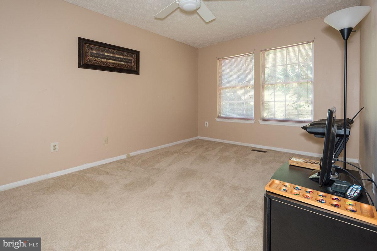 HICKORY RIDGE - Residential