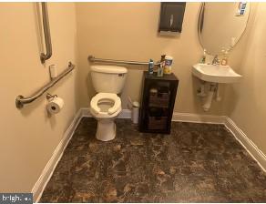 WINCHESTER - Commercial Sale