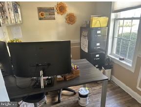 WINCHESTER - Commercial Sale