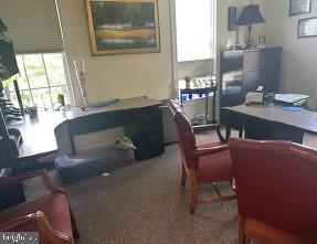 WINCHESTER - Commercial Sale