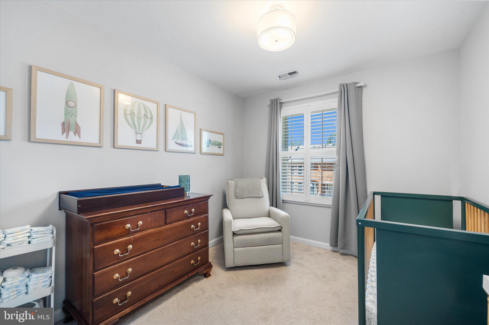 CHARING CROSS - Residential Lease