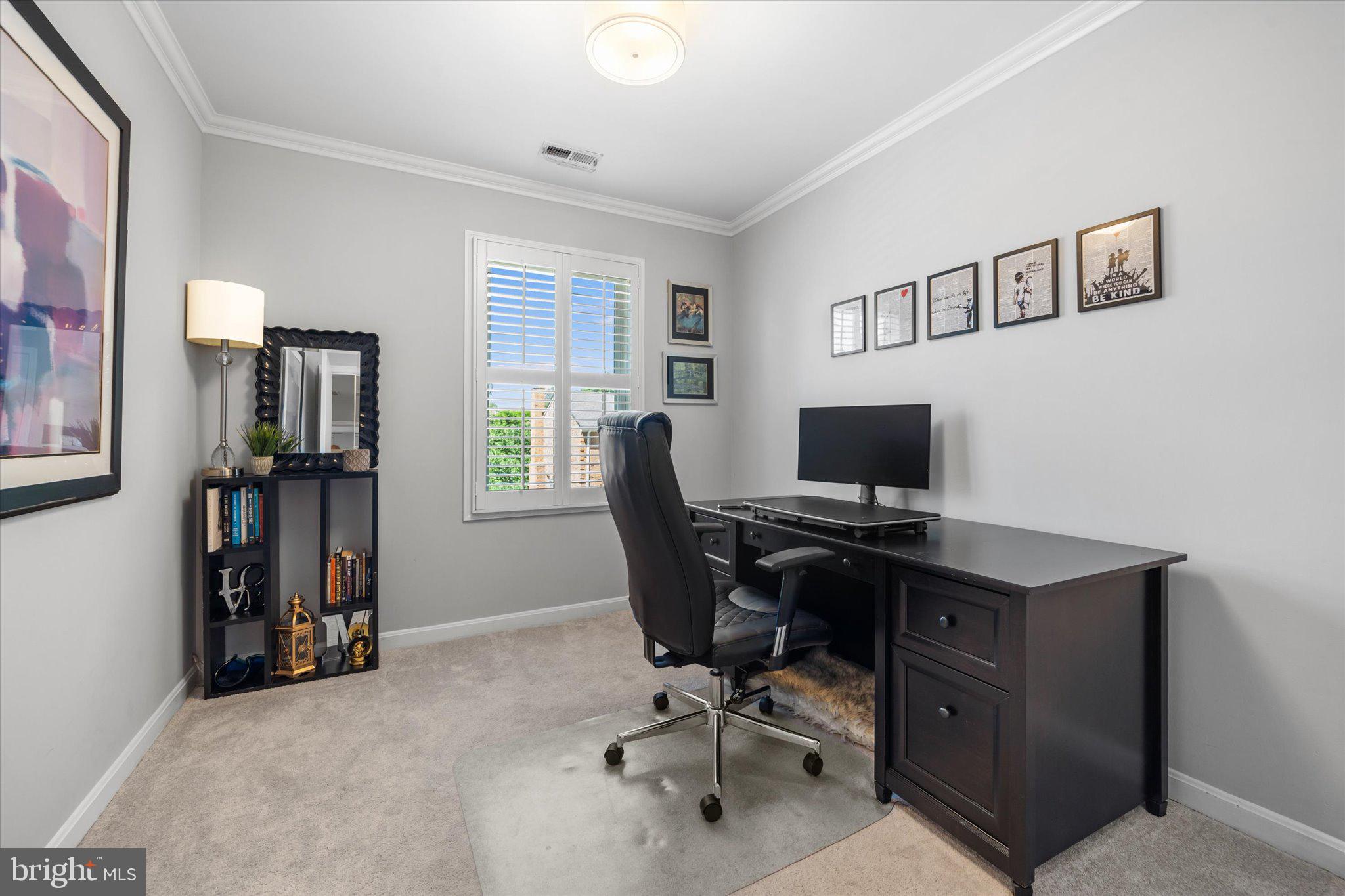 CHARING CROSS - Residential Lease