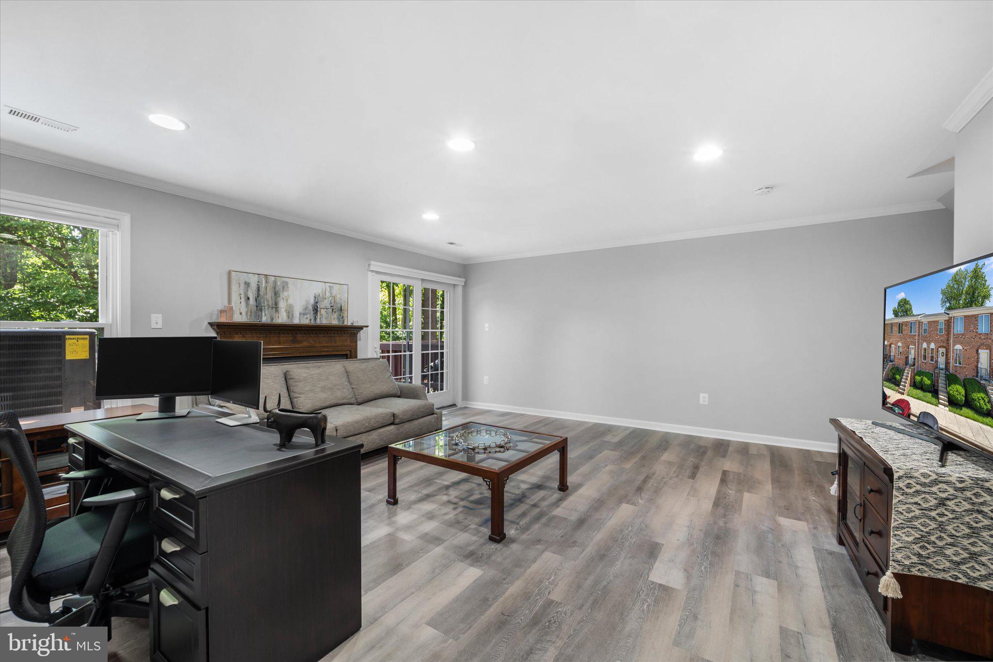 CHARING CROSS - Residential Lease