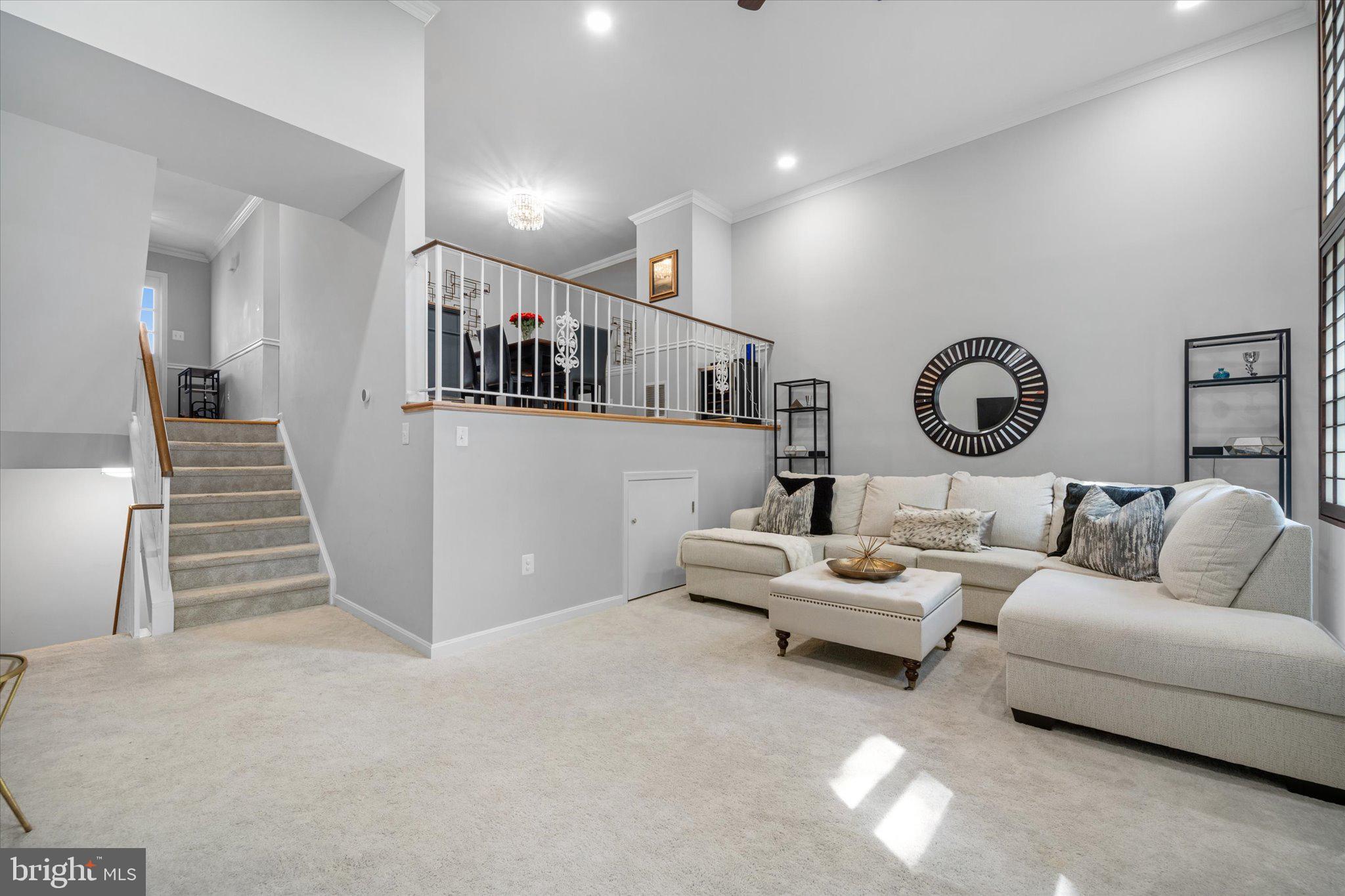 CHARING CROSS - Residential Lease