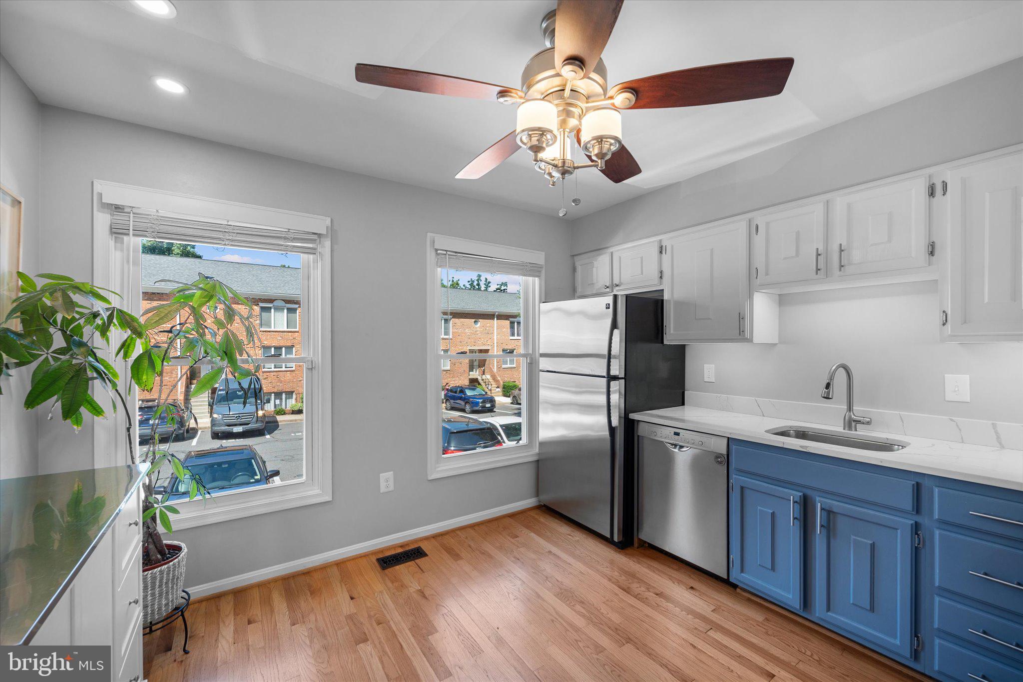 CHARING CROSS - Residential Lease