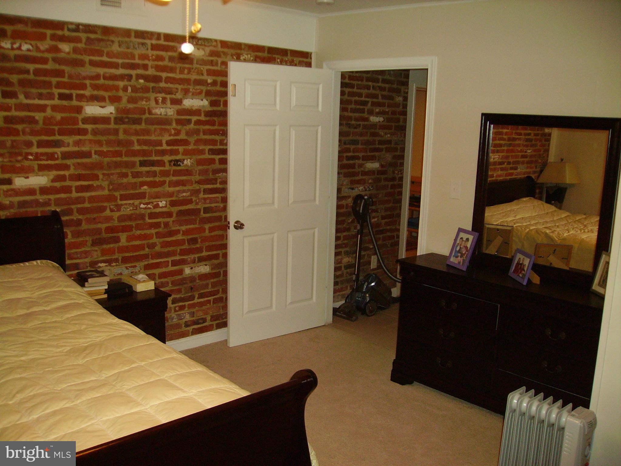 GLEN FOREST - Residential Lease