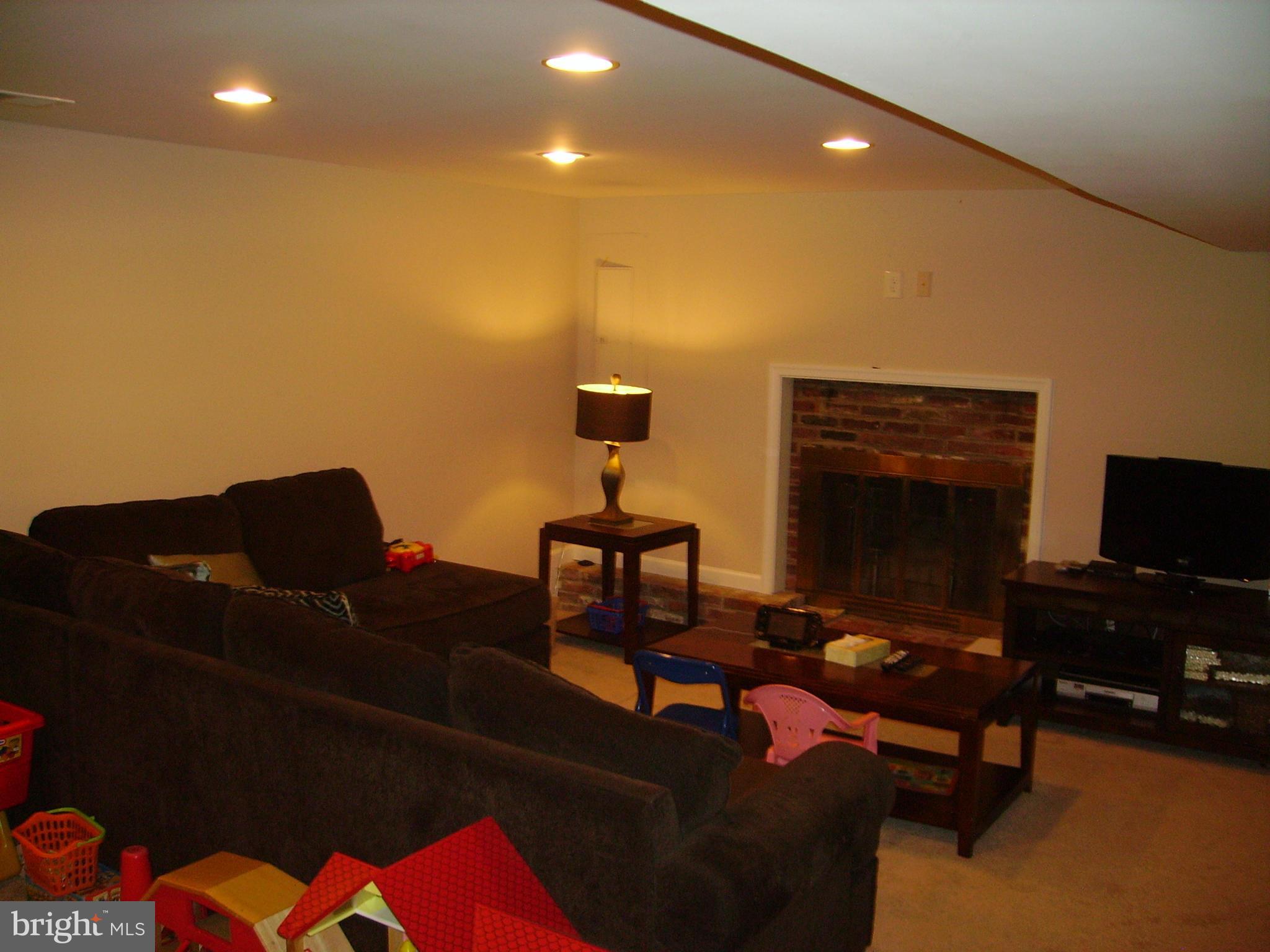 GLEN FOREST - Residential Lease