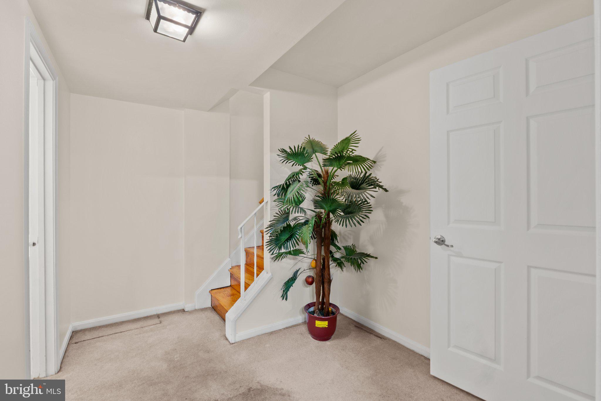 LEEWOOD - Residential Lease