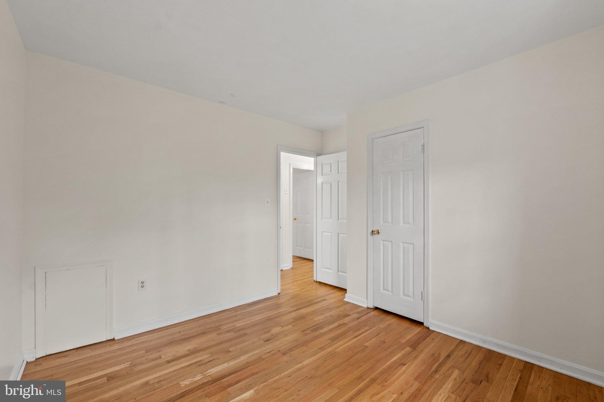 LEEWOOD - Residential Lease