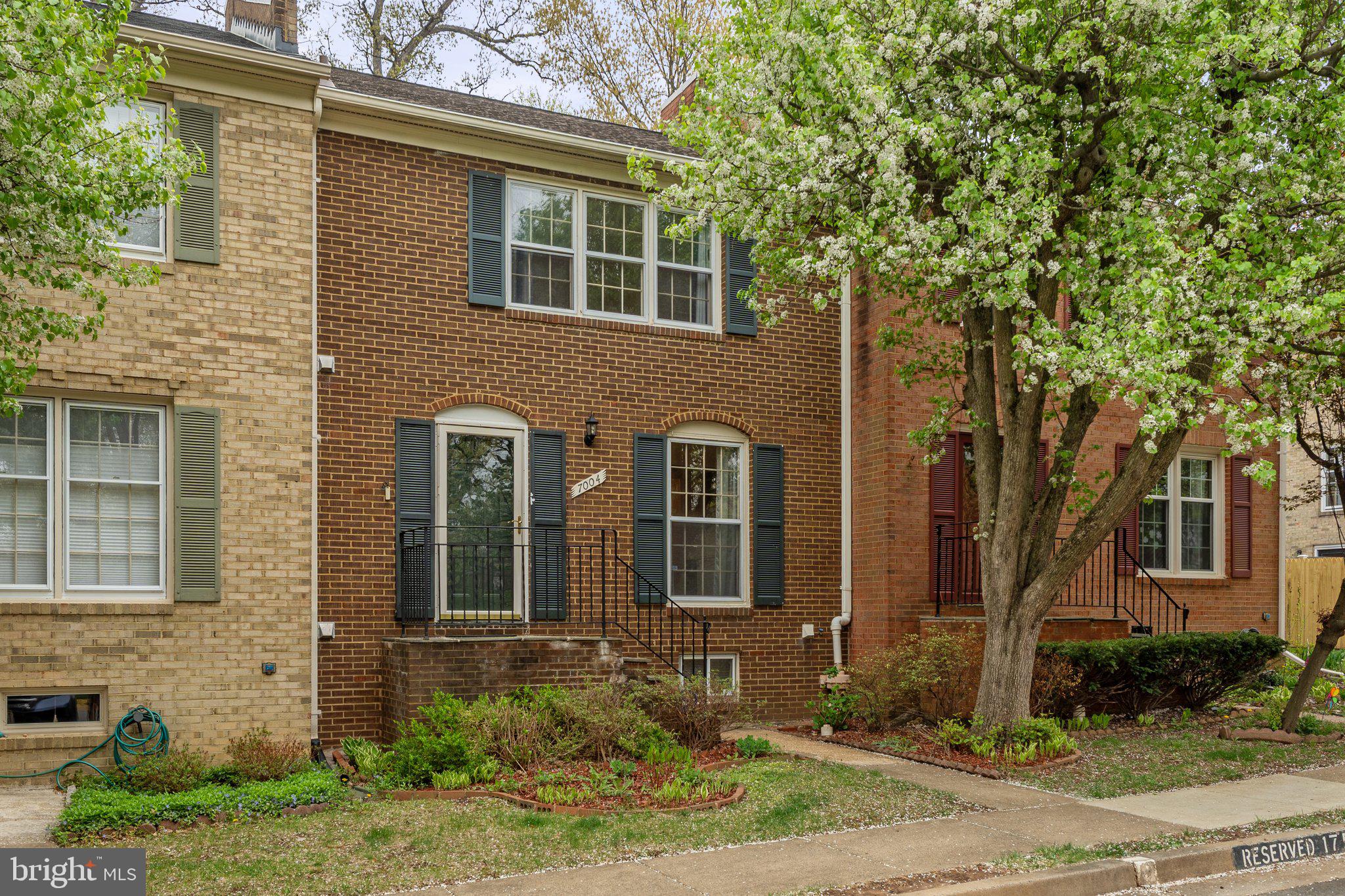 LEEWOOD - Residential Lease