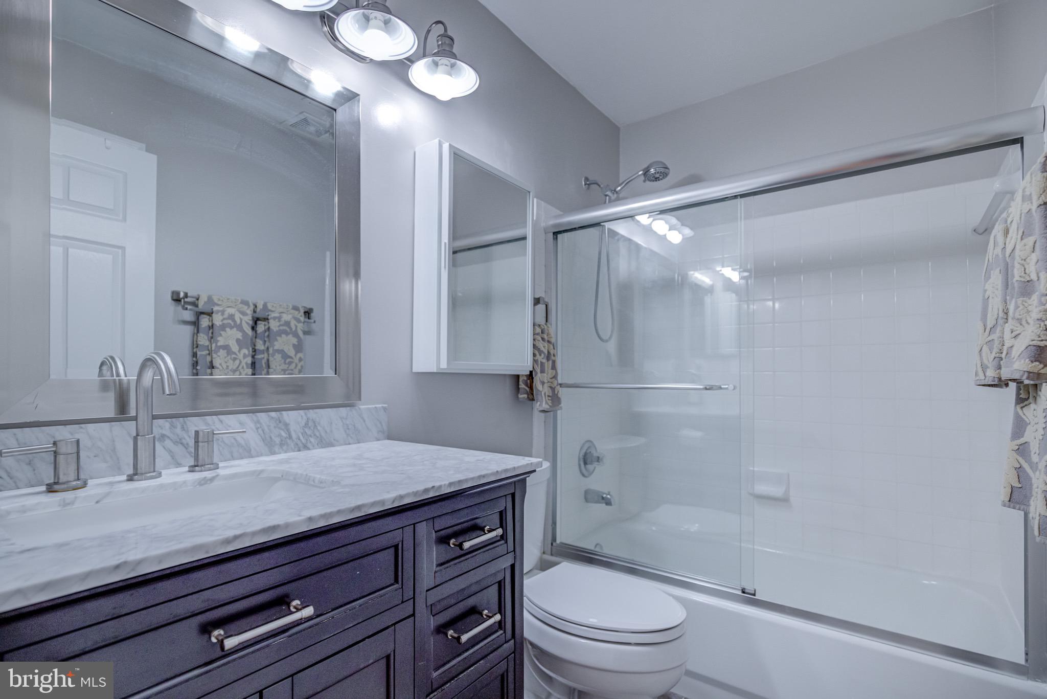 KINGSTOWNE - Residential