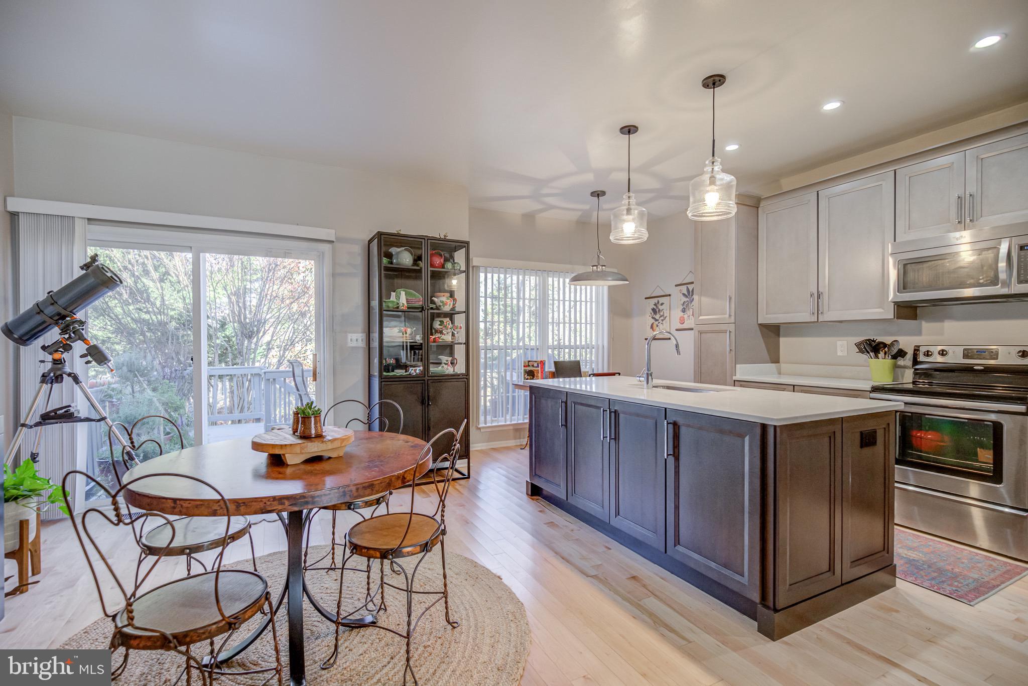 KINGSTOWNE - Residential