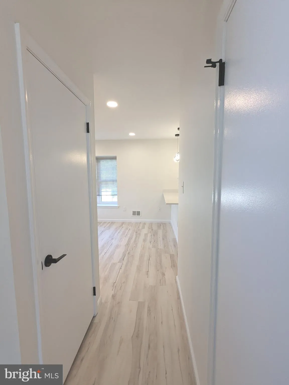 Robbinsville, New Jersey 08691, United States, 3 Bedrooms Bedrooms, ,3 BathroomsBathrooms,Residential,Pending,77900