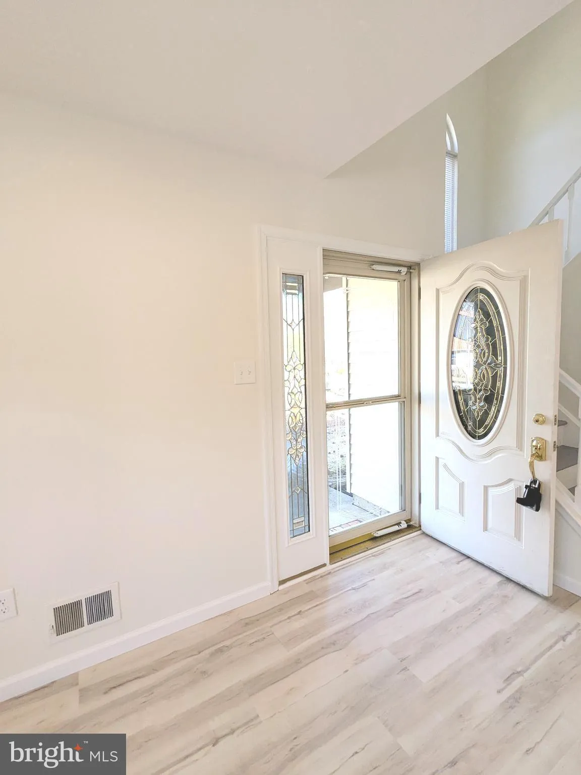 Robbinsville, New Jersey 08691, United States, 3 Bedrooms Bedrooms, ,3 BathroomsBathrooms,Residential,Pending,77900