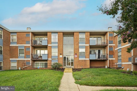 Condo For Sale - 3811 Saint Barnabas Road #T204<br/> SUITLAND, MD 20746