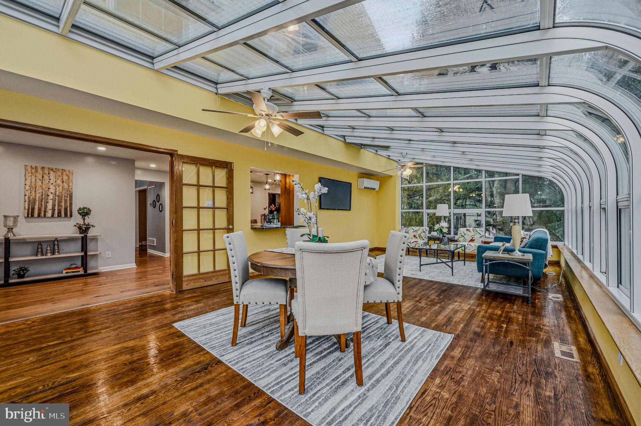 FOX BROOK - Residential