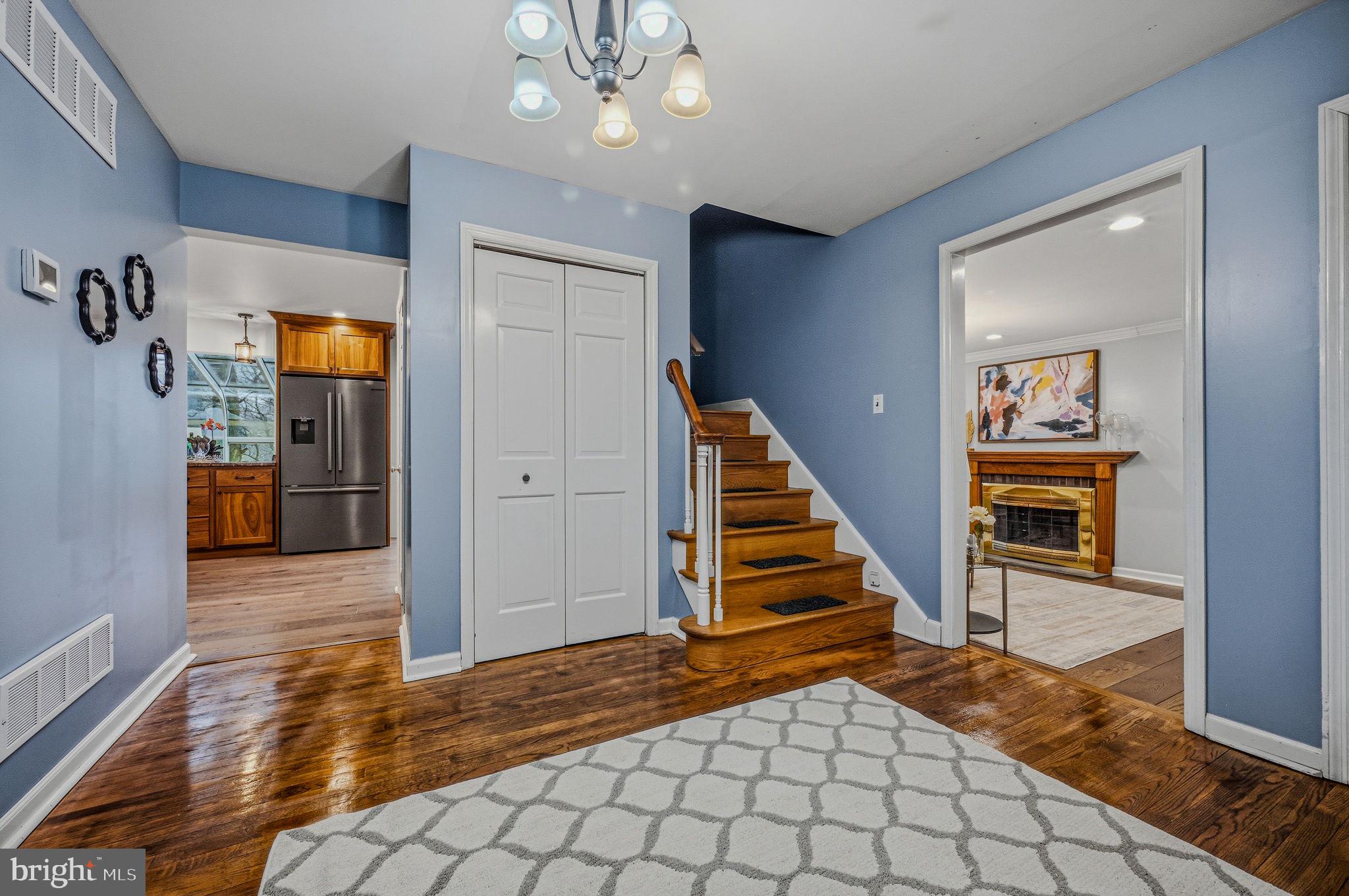 FOX BROOK - Residential