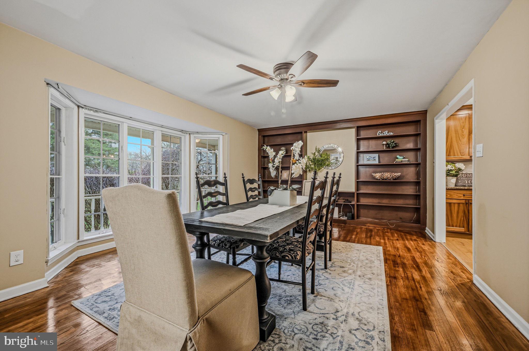 FOX BROOK - Residential