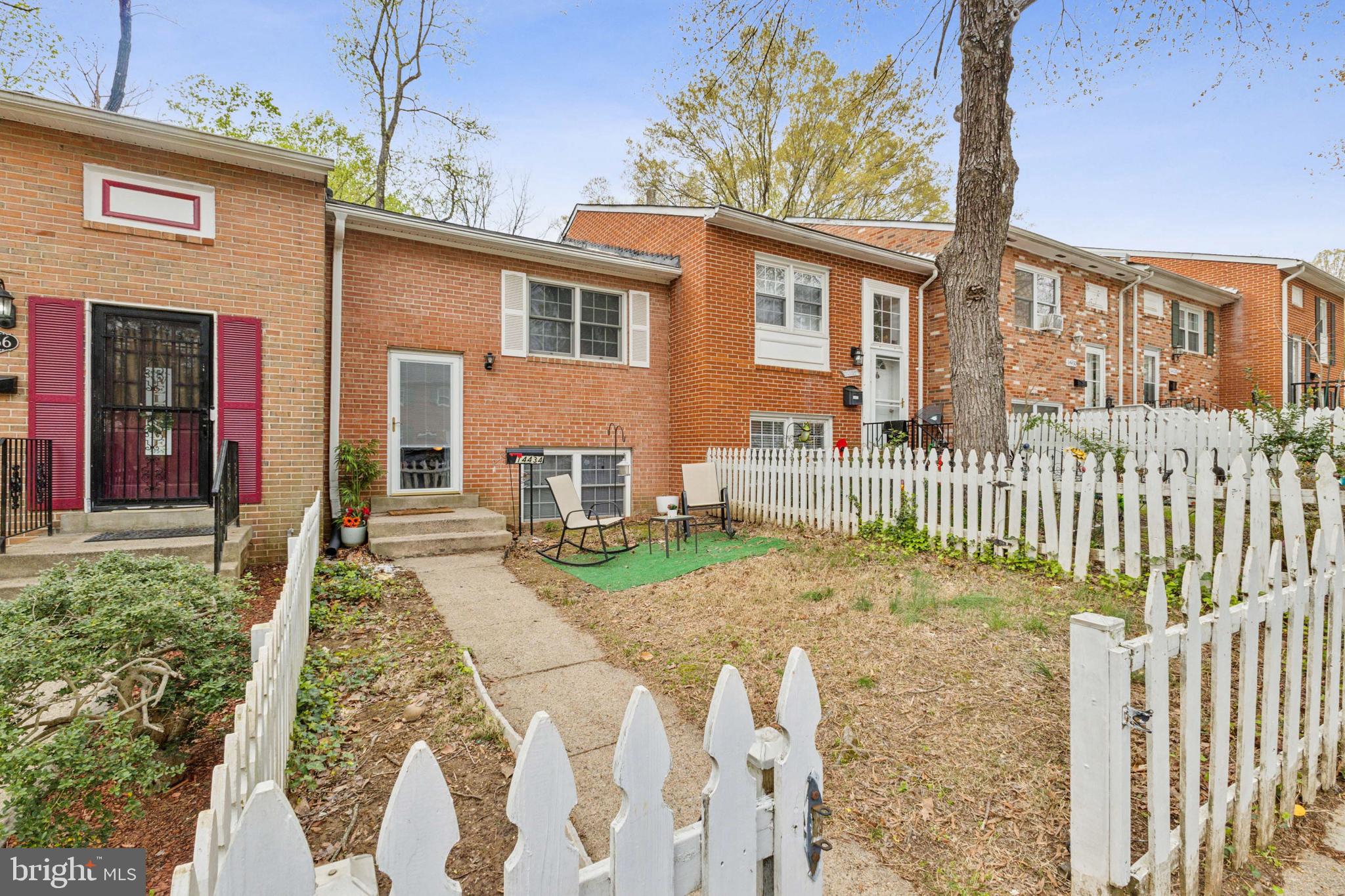 DALE CITY - Residential