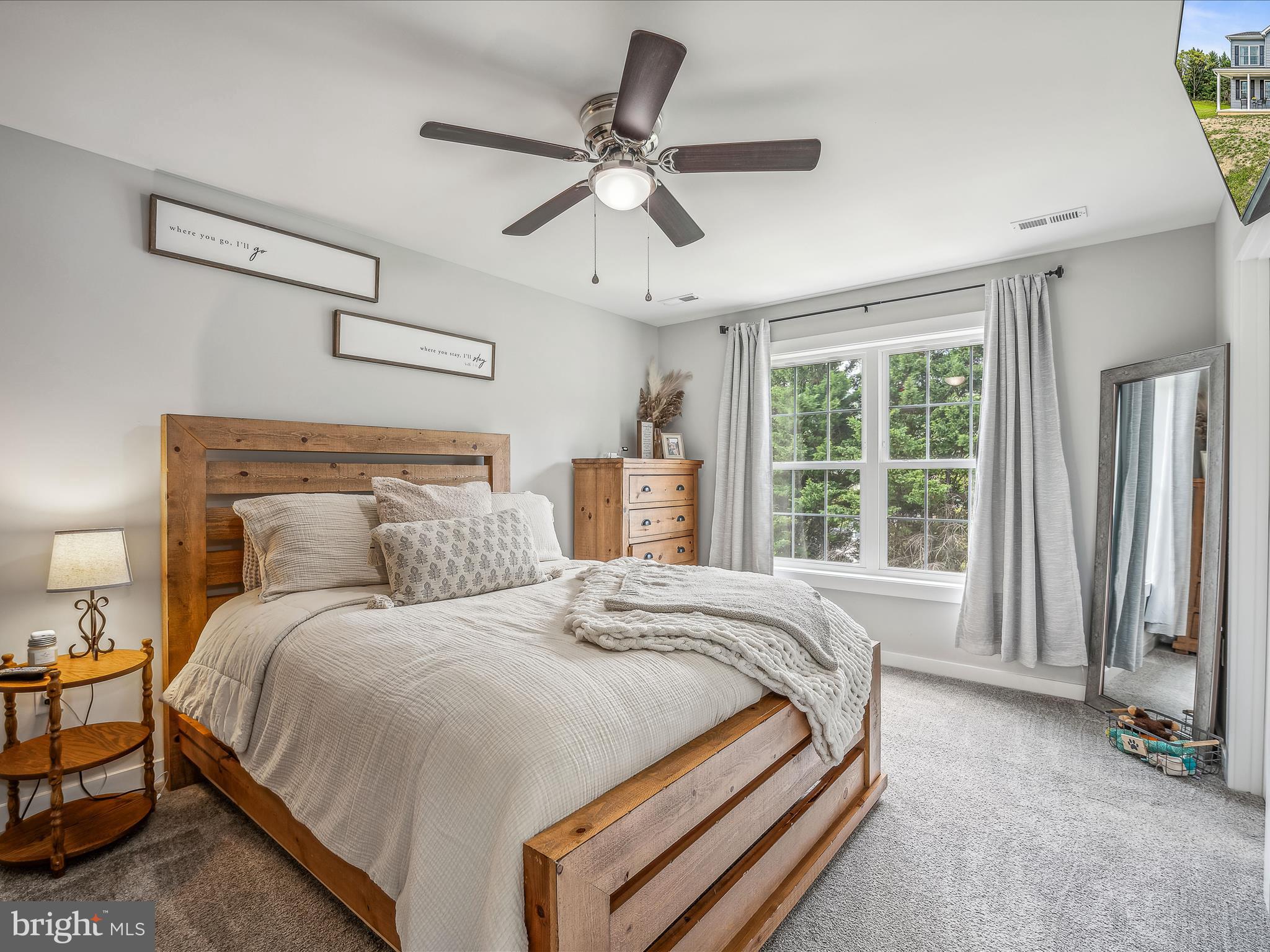 PEBBLE RIDGE - Residential